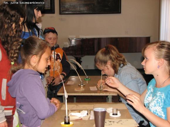 Kawa, listy, wypiekanie pity i Szeherezada. Noc w krośniewickim Muzeum