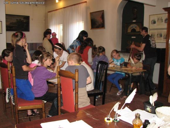 Kawa, listy, wypiekanie pity i Szeherezada. Noc w krośniewickim Muzeum