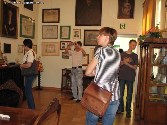 Kawa, listy, wypiekanie pity i Szeherezada. Noc w krośniewickim Muzeum