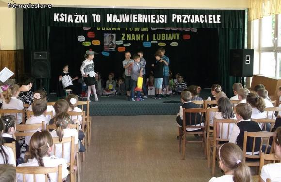 Pasowanie na czytelnika w SP nr 9