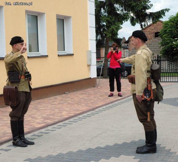 Nauka musztry. Podziękowania i zakończenie seminarium w Klonowcu
