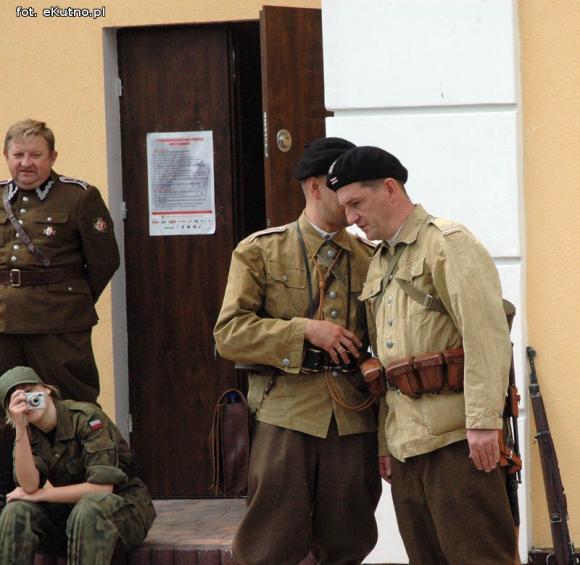 Nauka musztry. Podziękowania i zakończenie seminarium w Klonowcu