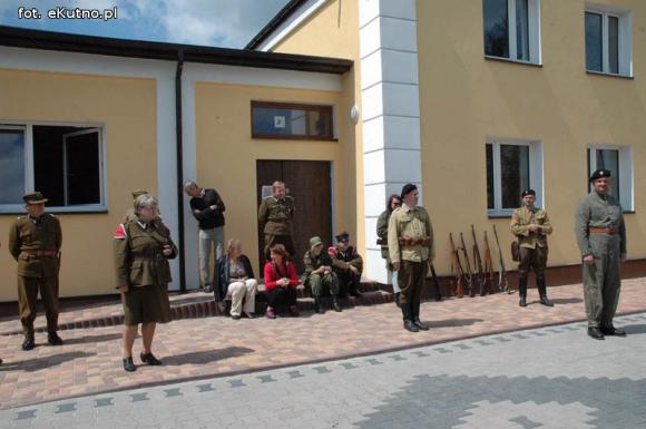 Nauka musztry. Podziękowania i zakończenie seminarium w Klonowcu