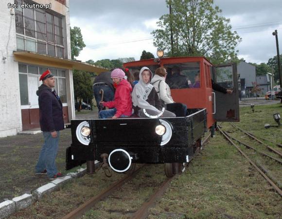 Z miłości do zabytkowej krośniewickiej kolejki wąskotorowej. Burmistrz przeciw?