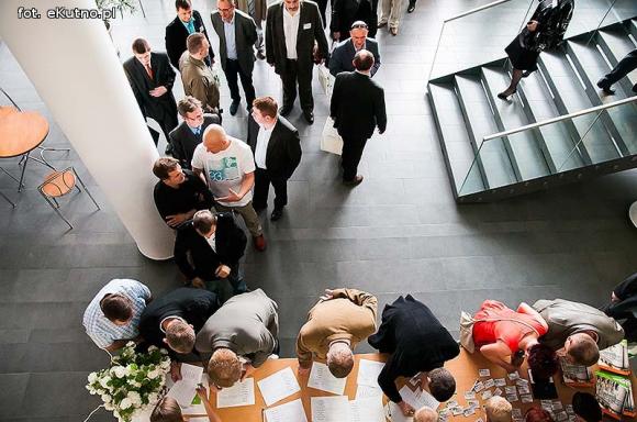 Pod patronatem eKutno.pl: Szkoła, która dała korzenie i skrzydła. Dziękujemy Teściowej!