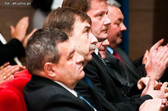 Pod patronatem eKutno.pl: Szkoła, która dała korzenie i skrzydła. Dziękujemy Teściowej!