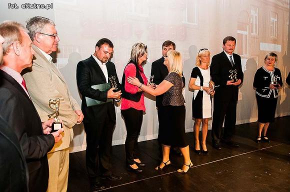 Pod patronatem eKutno.pl: Szkoła, która dała korzenie i skrzydła. Dziękujemy Teściowej!