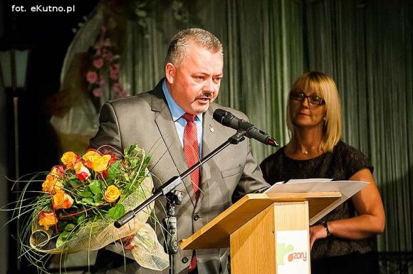 Pod patronatem eKutno.pl: Szkoła, która dała korzenie i skrzydła. Dziękujemy Teściowej!