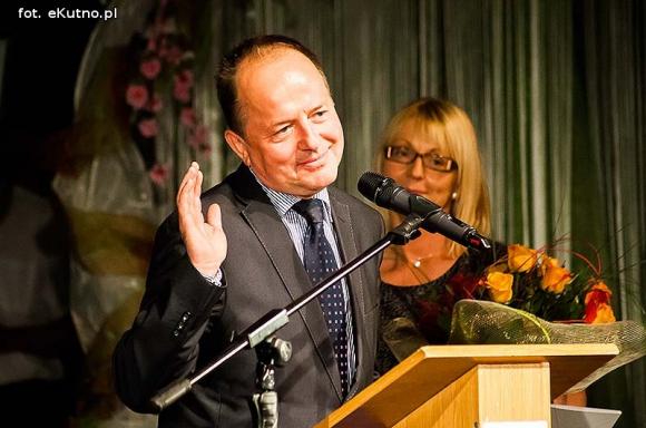 Pod patronatem eKutno.pl: Szkoła, która dała korzenie i skrzydła. Dziękujemy Teściowej!