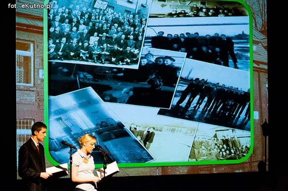 Pod patronatem eKutno.pl: Szkoła, która dała korzenie i skrzydła. Dziękujemy Teściowej!