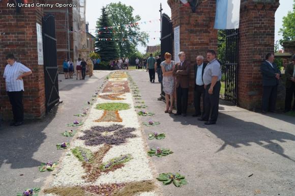Boże Ciało w Oporowie