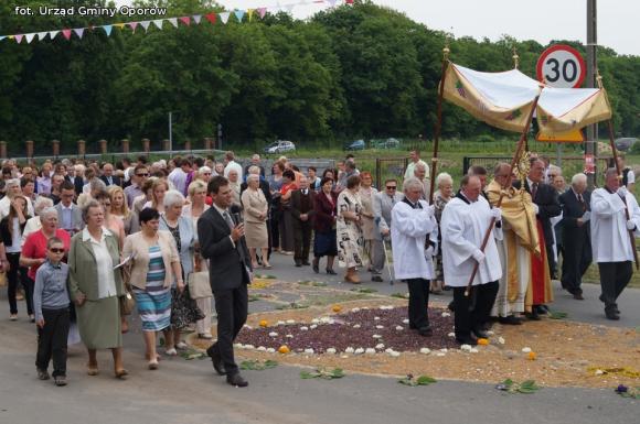 Boże Ciało w Oporowie