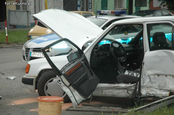 Skasował taksówkę na 29 Listopada. Obaj kierowcy w szpitalu
