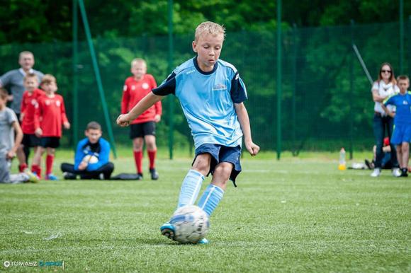 II miejsce Drużyny Świętego Mikołaja z Krośniewic w Turnieju Piłkarskim Warty Sieradz Junior rocznik 2002 OPEN HAIR CUP