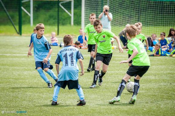 II miejsce Drużyny Świętego Mikołaja z Krośniewic w Turnieju Piłkarskim Warty Sieradz Junior rocznik 2002 OPEN HAIR CUP