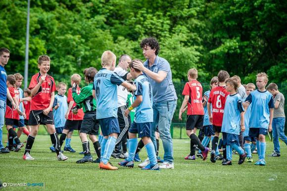 II miejsce Drużyny Świętego Mikołaja z Krośniewic w Turnieju Piłkarskim Warty Sieradz Junior rocznik 2002 OPEN HAIR CUP
