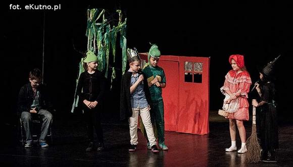 Zapraszamy jutro na spektakle ŁAPY 2013