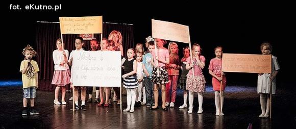 Zapraszamy jutro na spektakle ŁAPY 2013