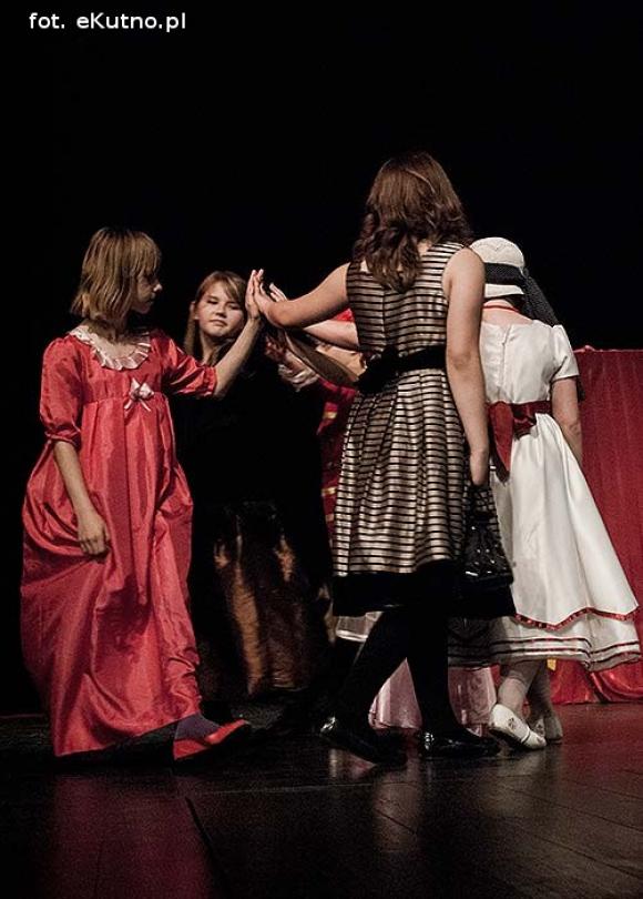 Zapraszamy jutro na spektakle ŁAPY 2013