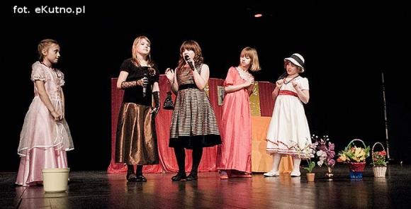 Zapraszamy jutro na spektakle ŁAPY 2013