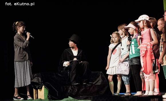 Zapraszamy jutro na spektakle ŁAPY 2013