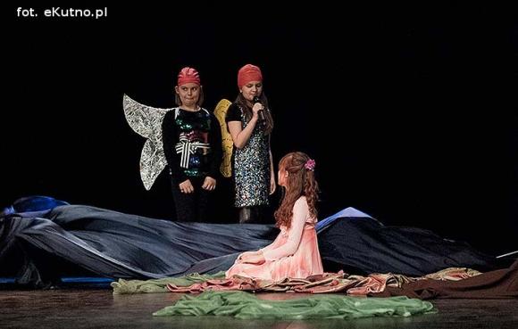 Zapraszamy jutro na spektakle ŁAPY 2013