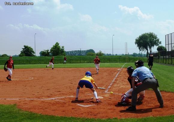 Kutnowskie softballistki wygrały dwa mecze
