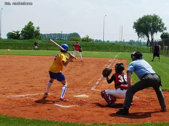 Kutnowskie softballistki wygrały dwa mecze