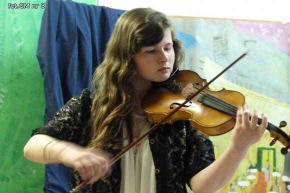 Wieczór poezji śpiewanej w Gimnazjum nr 3 w Kutnie