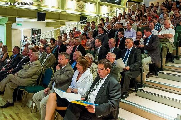 Jest taka zasada: co się podnosi, to i opada. Samych sportowych wzlotów na 20-lecie MKS Kutno