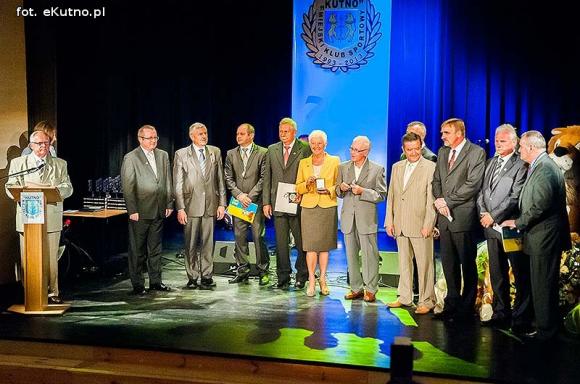 Jest taka zasada: co się podnosi, to i opada. Samych sportowych wzlotów na 20-lecie MKS Kutno