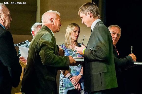 Jest taka zasada: co się podnosi, to i opada. Samych sportowych wzlotów na 20-lecie MKS Kutno