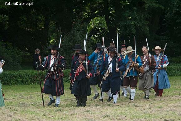 Kultura sarmacka królowała na Zamku w Oporowie