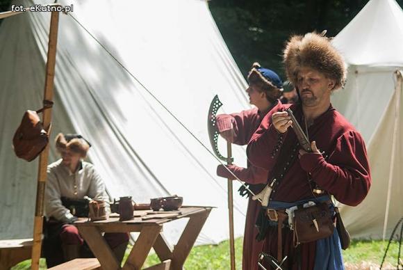 Kultura sarmacka królowała na Zamku w Oporowie