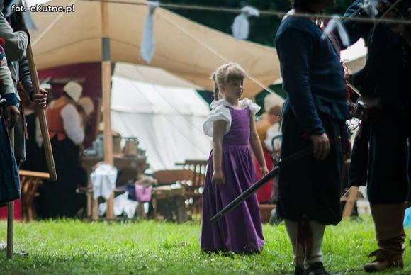 Kultura sarmacka królowała na Zamku w Oporowie