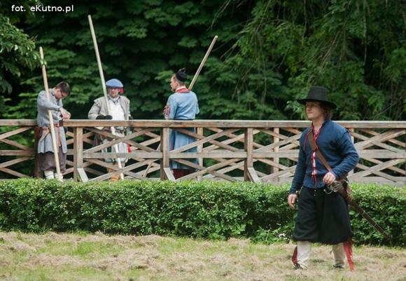 Kultura sarmacka królowała na Zamku w Oporowie