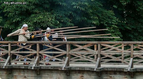Kultura sarmacka królowała na Zamku w Oporowie