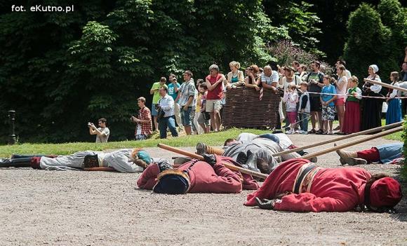 Kultura sarmacka królowała na Zamku w Oporowie
