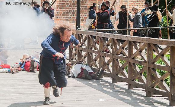 Kultura sarmacka królowała na Zamku w Oporowie