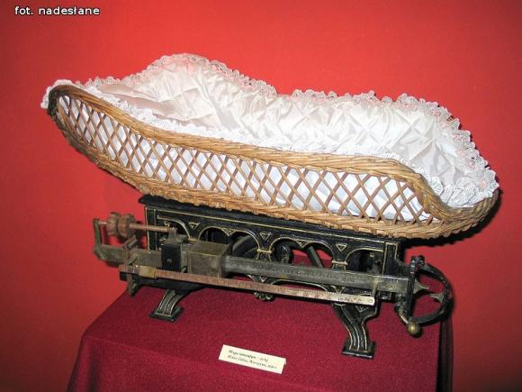 Wystawa wag i odważników w Muzeum im. Jerzego Dunin-Borkowskiego w Krośniewicach