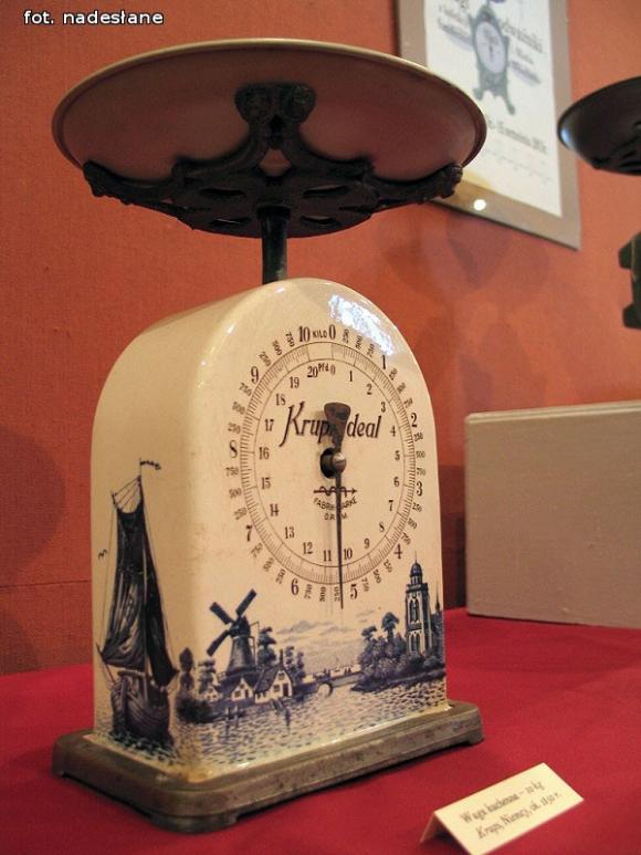 Wystawa wag i odważników w Muzeum im. Jerzego Dunin-Borkowskiego w Krośniewicach