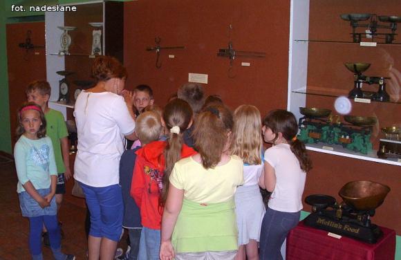Wystawa wag i odważników w Muzeum im. Jerzego Dunin-Borkowskiego w Krośniewicach