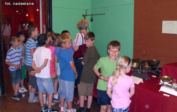 Wystawa wag i odważników w Muzeum im. Jerzego Dunin-Borkowskiego w Krośniewicach