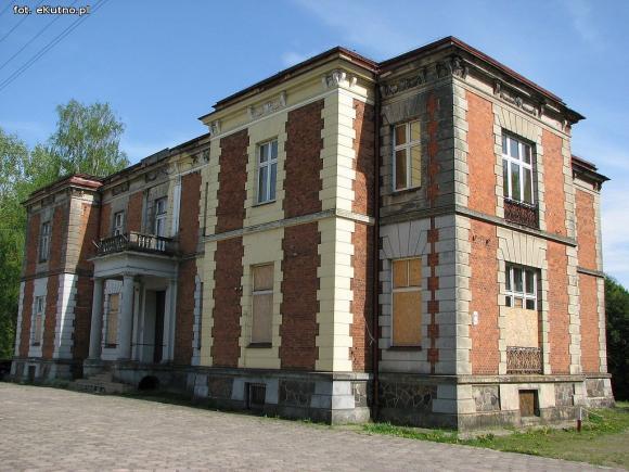 Czy pałac wróci do świetności i będzie chlubą Krośniewic? Poszukiwany inwestor