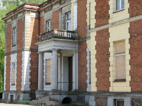 Czy pałac wróci do świetności i będzie chlubą Krośniewic? Poszukiwany inwestor