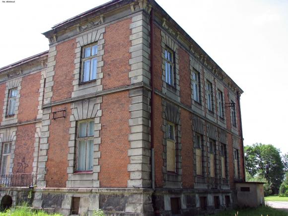Czy pałac wróci do świetności i będzie chlubą Krośniewic? Poszukiwany inwestor
