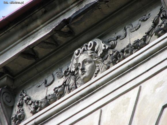 Czy pałac wróci do świetności i będzie chlubą Krośniewic? Poszukiwany inwestor