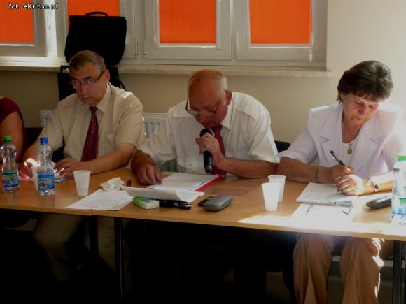 Absolutorium dla burmistrz Herman bez cienia sprzeciwu. Dziwne głosowanie nad wyborem wiceprzewodniczącego rady. Większość głosów... nieważna!