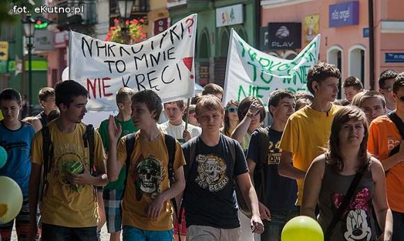 Maszerowali, bo narkotyki ich nie kręcą