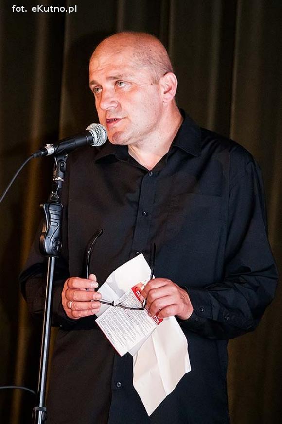 Festiwal rozpoczęty na okręcie poezji. Za oknem Bóg, honor i ojczyzna